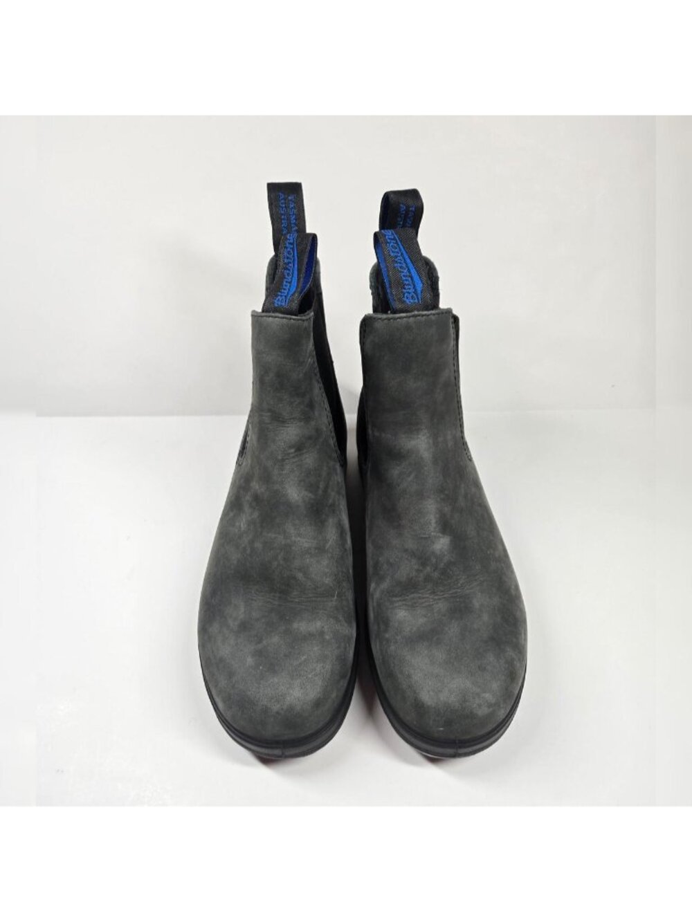 Blundstone 2273 Thermal Rustic Black Leather Chelsea Boots with sheepskin